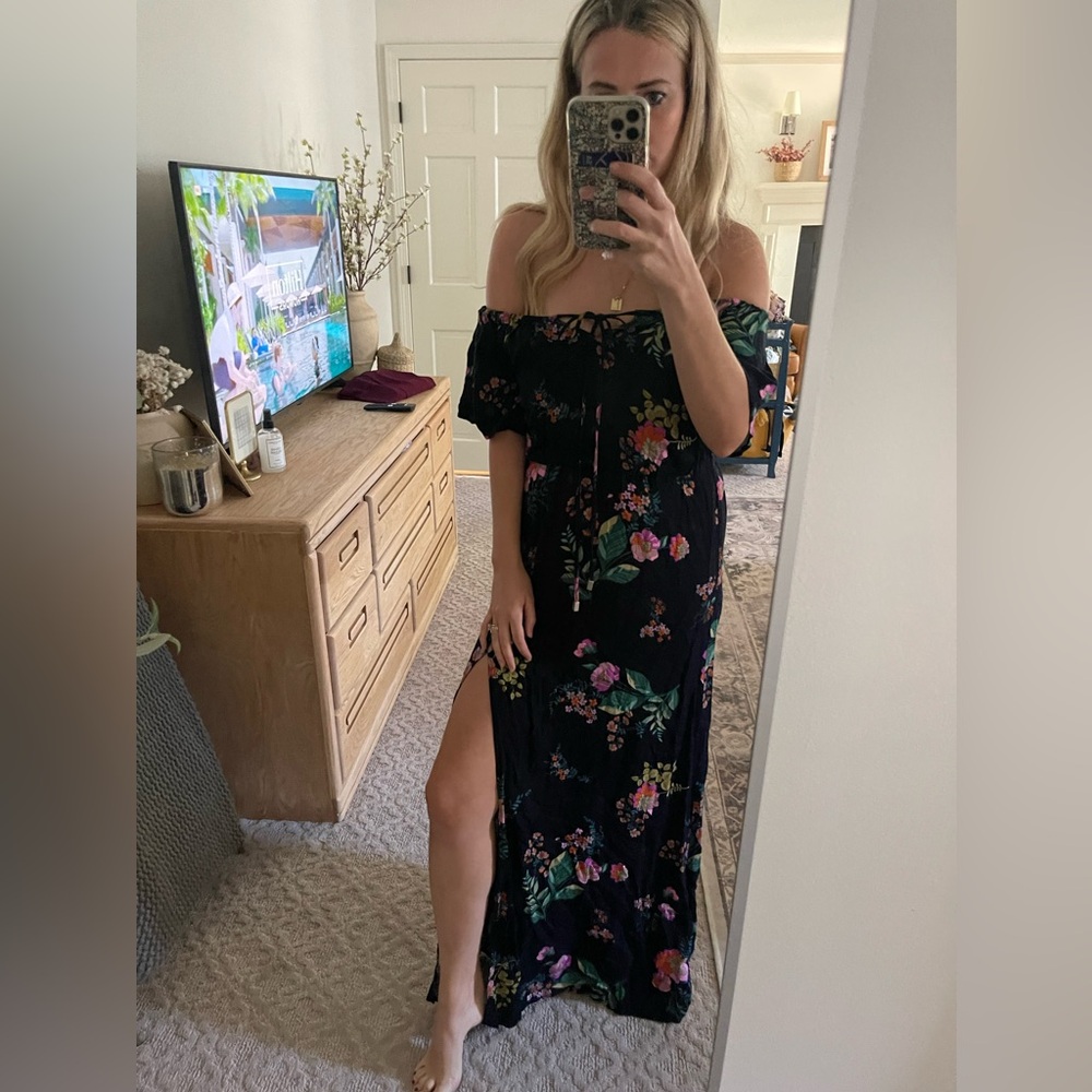 Off the shoulder navy floral maxi
